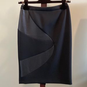 New Hugo Boss Size 2 4 skirt with leather panel black